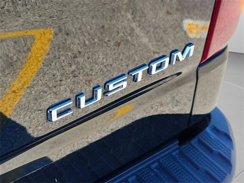 Used 2024 Chevrolet Silverado 1500 Custom image 7