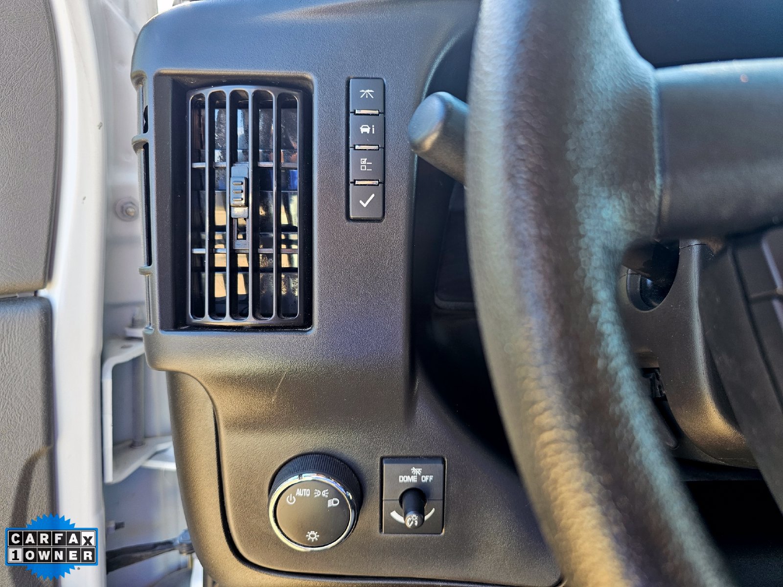 Used 2025 Chevrolet Express 3500 LT w/ LT Preferred Equipment Group RWD image 14