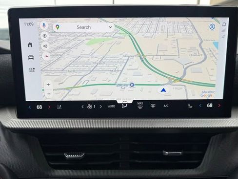 Used 2025 Ford Explorer ST-Line w/ Premium Package image 11