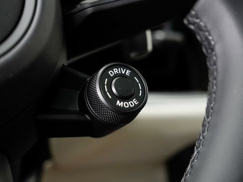 New 2026 Porsche Cayenne Coupe AWD/4WD image 15