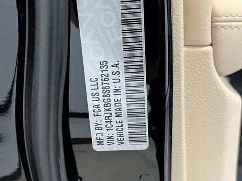 New 2025 Jeep Grand Cherokee L Limited w/ Luxury Tech Group II image 50