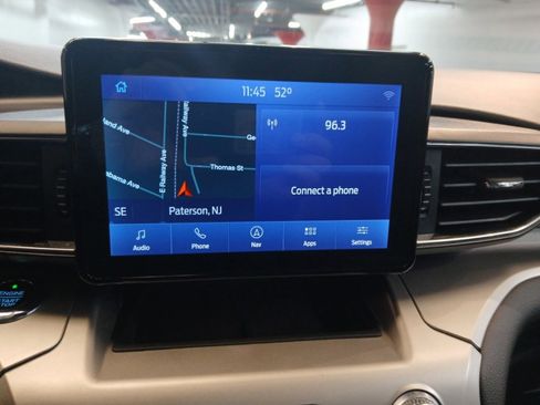 Used 2021 Ford Explorer XLT w/ Equipment Group 202A image 22