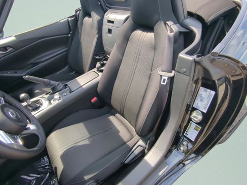 New 2026 MAZDA MX-5 Miata Sport RWD image 9