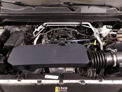 Used 2023 Chevrolet Colorado W/T image 18