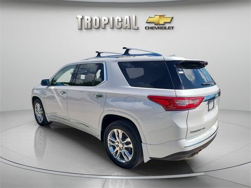 Used 2021 Chevrolet Traverse High Country image 3