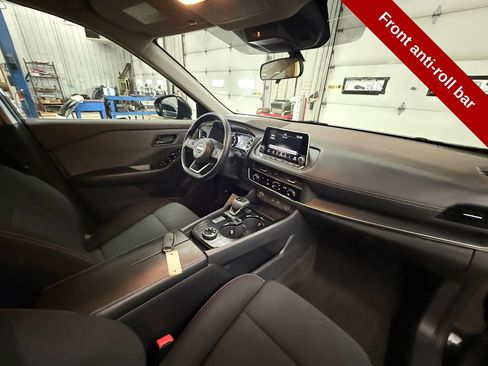 Used 2023 Nissan Rogue S AWD/4WD image 42