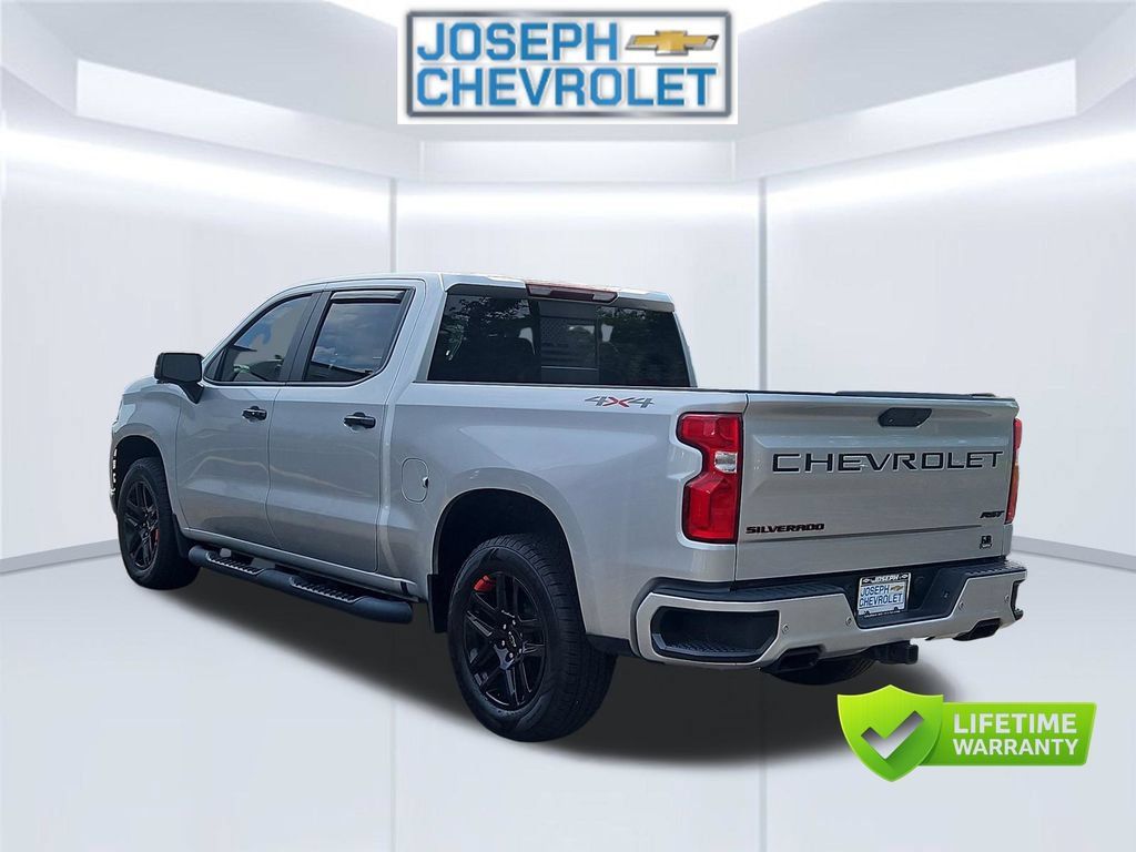Used 2021 Chevrolet Silverado 1500 RST w/ Redline Edition AWD/4WD image 4
