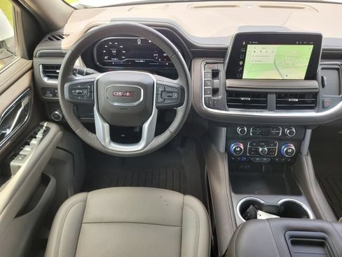Used 2023 GMC Yukon XL SLT RWD image 12
