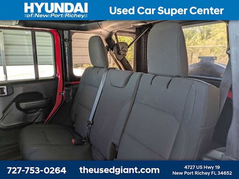 Used 2022 Jeep Wrangler Unlimited Sport image 16
