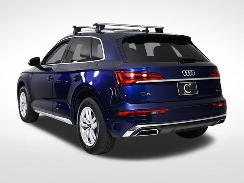 Certified 2022 Audi Q5 2.0T Premium w/ Convenience Package image 3