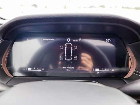 New 2025 Jeep Grand Cherokee L Altitude image 25