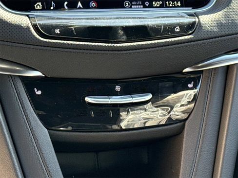 New 2026 Cadillac XT5 Premium Luxury w/ LPO, Floor Liner Package image 13