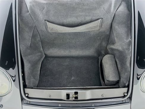 Used 1998 Porsche 911 Carrera 4S image 28