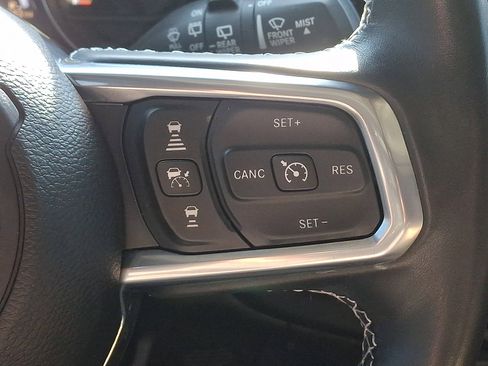 Used 2022 Jeep Wrangler Unlimited Sahara w/ Cold Weather Group image 22