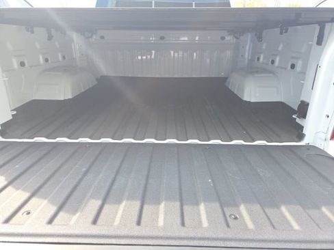 Used 2025 Chevrolet Silverado 1500 Custom image 7