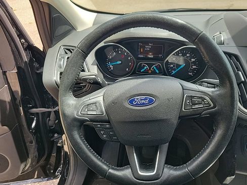 Used 2018 Ford Escape Titanium AWD/4WD image 33
