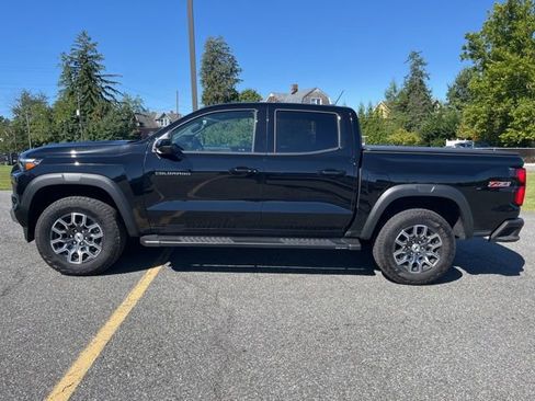 Used 2024 Chevrolet Colorado Z71 w/ Z71 Convenience Package 2 image 4
