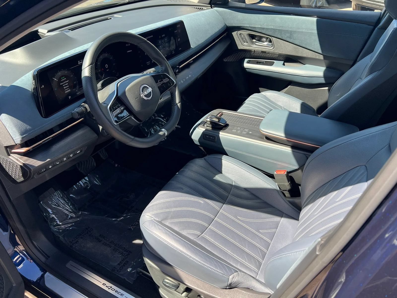 Used 2024 Nissan Ariya AWD image 14