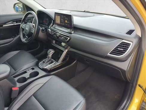 Used 2021 Kia Seltos SX image 21