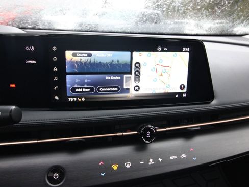 Certified 2023 Nissan Ariya FWD image 15