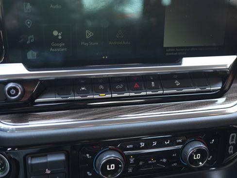 Used 2024 Chevrolet Silverado 1500 RST image 16