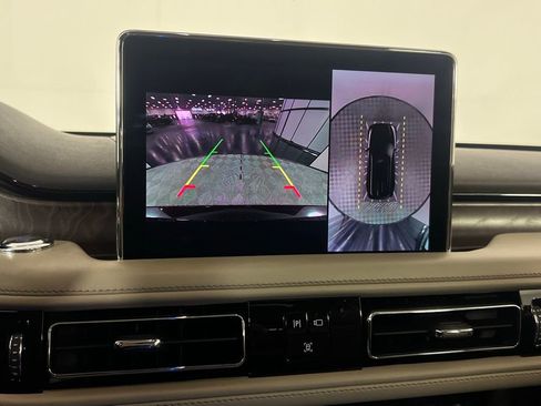 Used 2023 Lincoln Aviator Reserve w/ Equipment Group 201A image 19