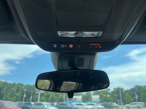 New 2026 Chevrolet Equinox ACTIV w/ LPO, Floor Liner Package image 33