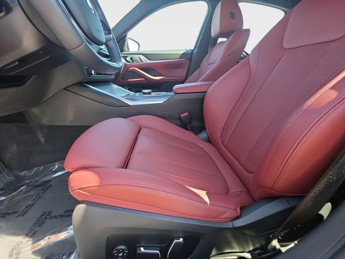 Used 2025 BMW i4 eDrive40 RWD image 15