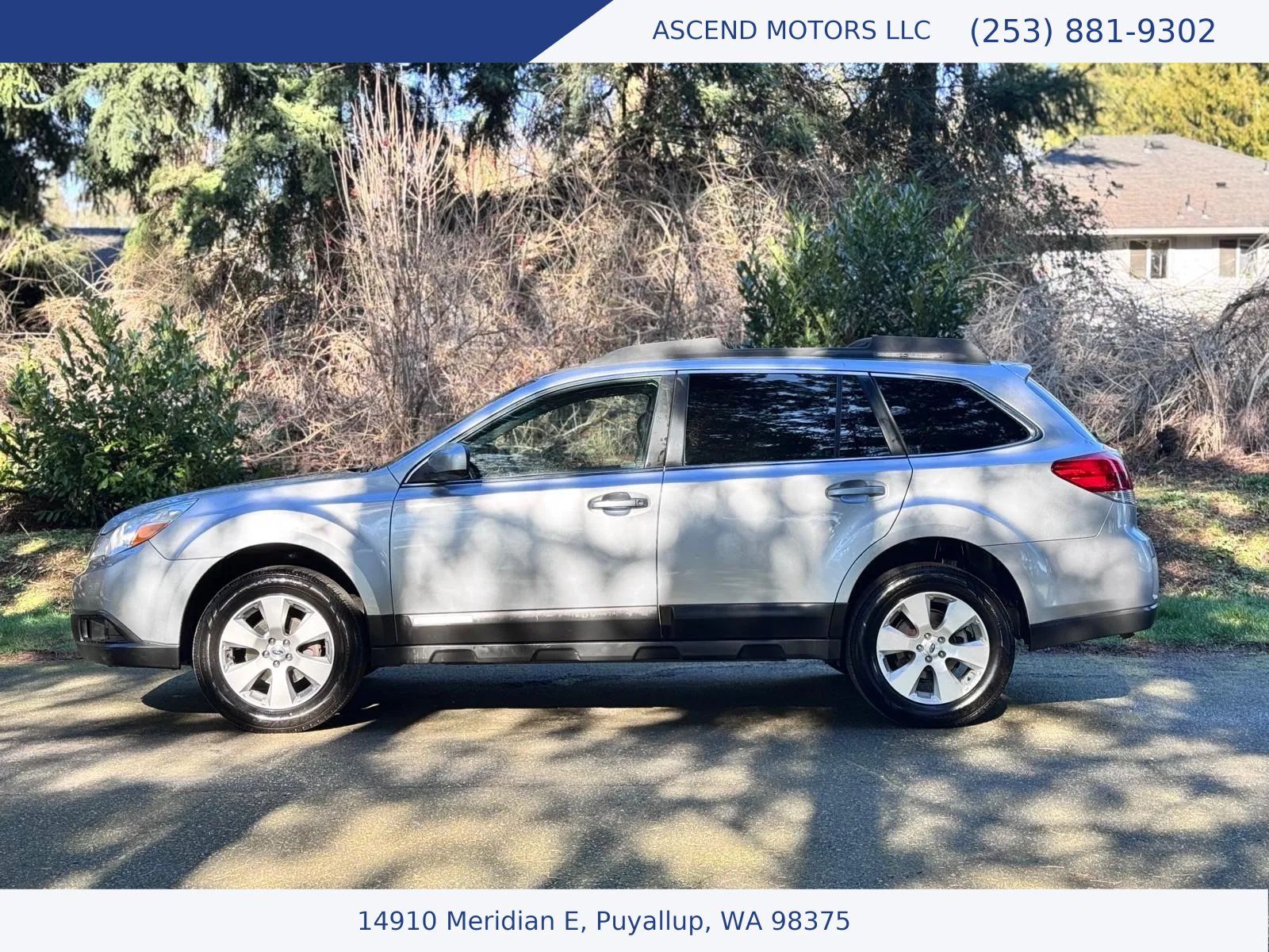 Used 2012 Subaru Outback 2.5i Limited AWD/4WD image 2