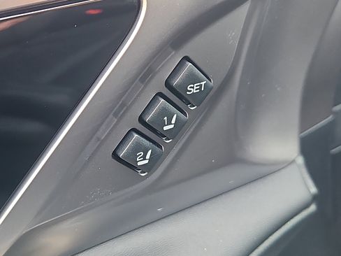 Certified 2025 Subaru Outback Limited image 13