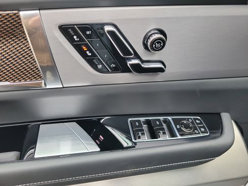 New 2026 Cadillac Vistiq Luxury image 18