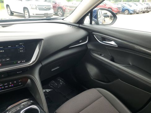 Used 2022 Buick Envision Preferred FWD image 11