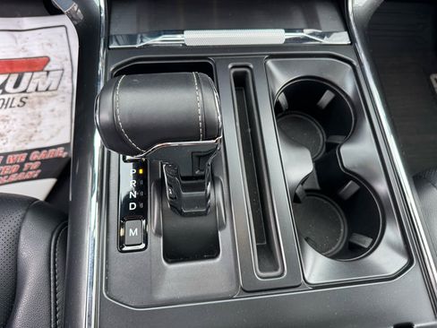 Used 2022 Ford F150 Lariat w/ Equipment Group 502A High image 28