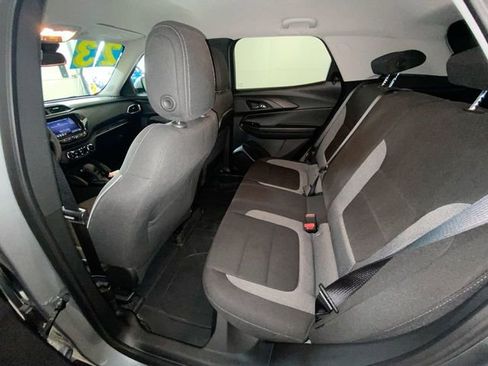 Used 2023 Chevrolet TrailBlazer LT FWD image 28