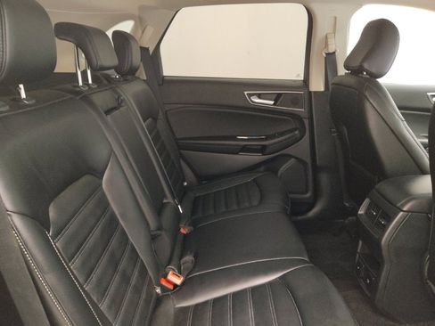 Used 2020 Ford Edge SEL w/ Convenience Package FWD image 19