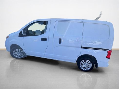 Used 2020 Nissan NV200 SV image 7