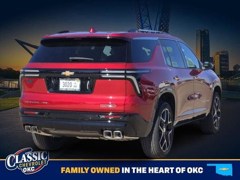 New 2026 Chevrolet Traverse High Country image 8