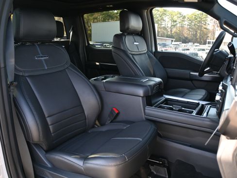 Used 2026 Ford F450 Platinum image 18
