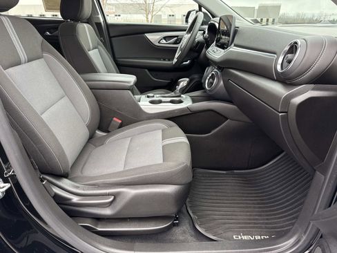 Used 2023 Chevrolet Blazer LT image 19