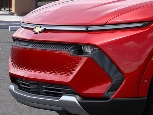 New 2025 Chevrolet Equinox EV LT image 37