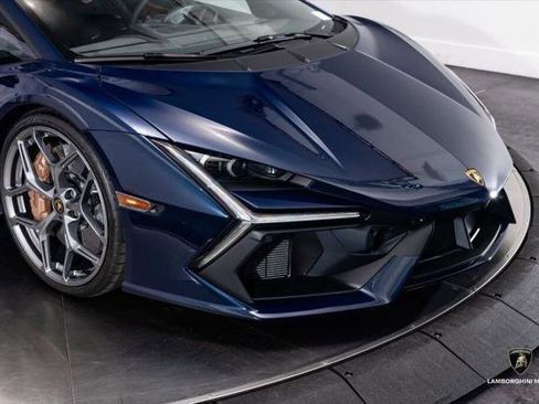 Used 2025 Lamborghini Revuelto AWD/4WD image 4