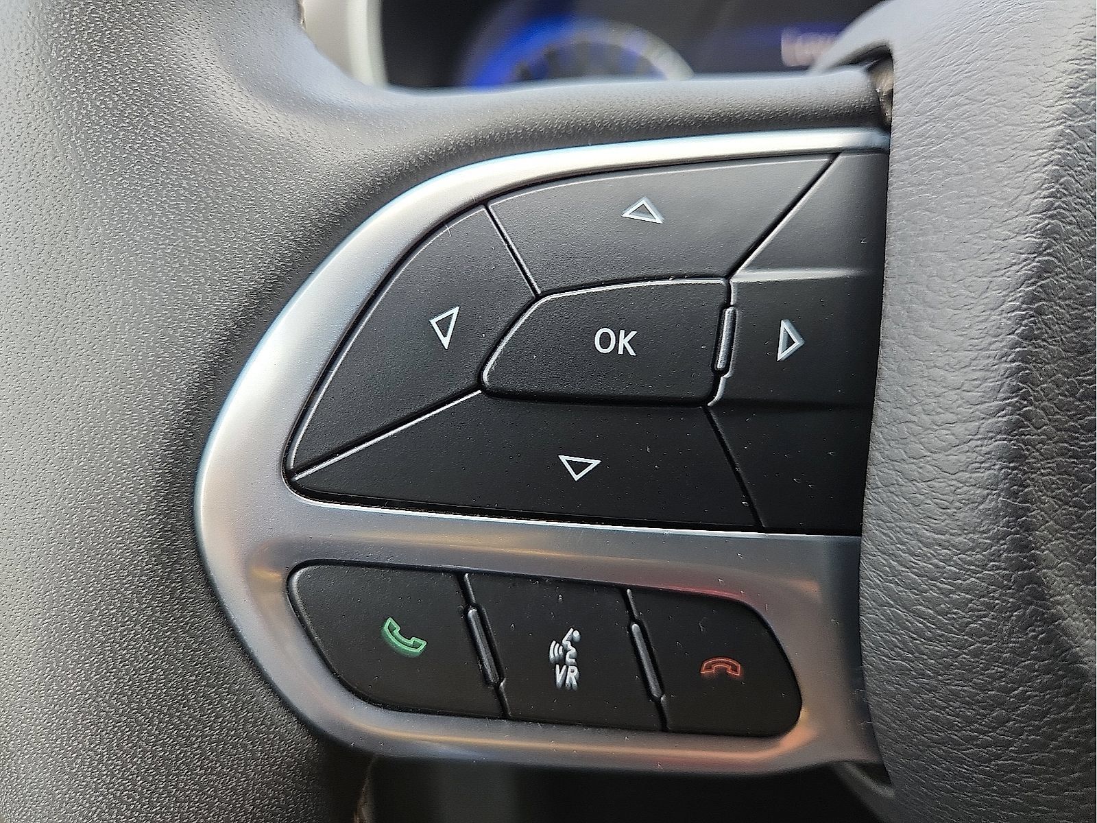 Used 2023 Chrysler Pacifica Touring-L FWD image 19