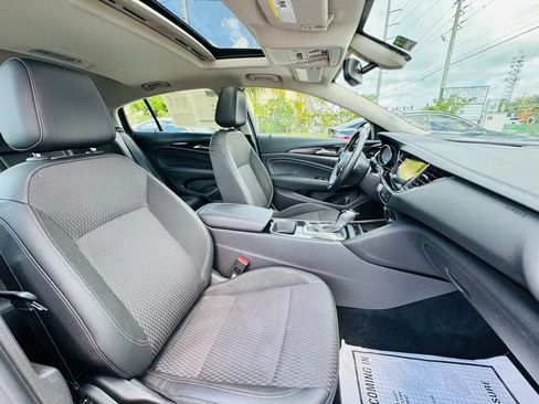 Used 2018 Buick Regal Preferred w/ Driver Confidence Package #1 AWD/4WD image 17