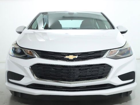 Used 2016 Chevrolet Cruze LT w/ Sun And Sound Package image 5