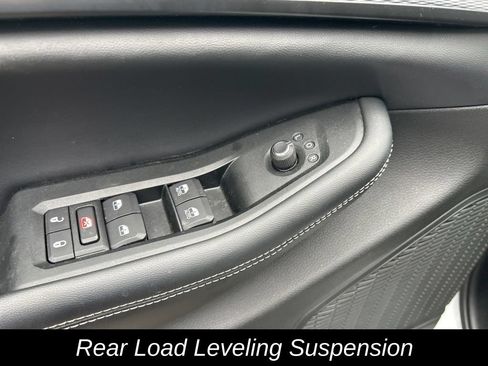 Used 2023 Jeep Grand Cherokee L Laredo AWD/4WD image 15