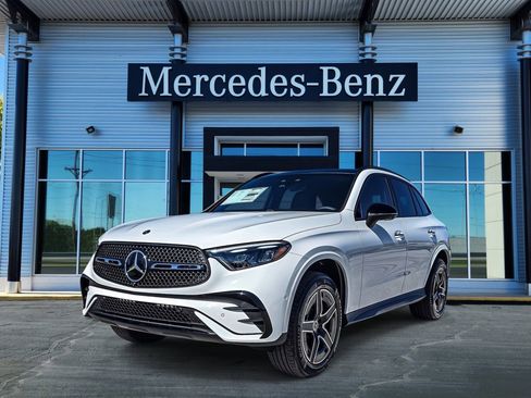 New 2026 Mercedes-Benz GLC 300 4MATIC image 3
