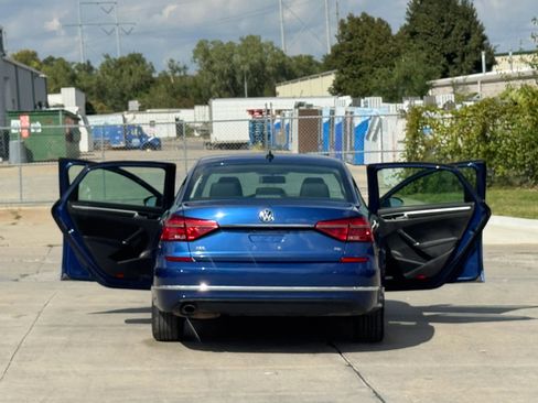 Used 2016 Volkswagen Passat 1.8T SE w/ Lighting Package (P06) image 23