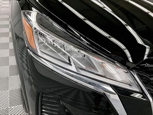 New 2025 Nissan Kicks Play S image 15