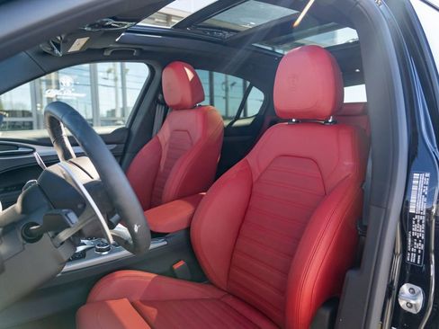 New 2025 Alfa Romeo Stelvio Sprint w/ Veloce Package AWD/4WD image 15