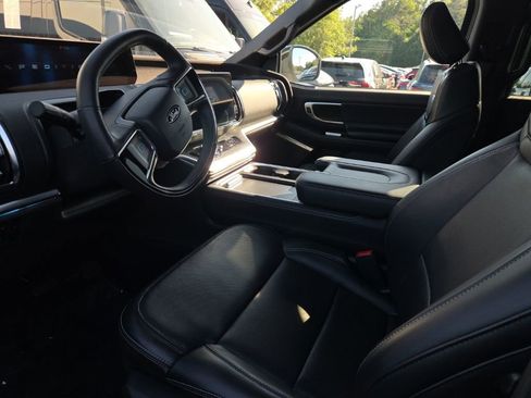Used 2025 Ford Expedition Max Platinum w/ Stealth Performance Package AWD/4WD image 3